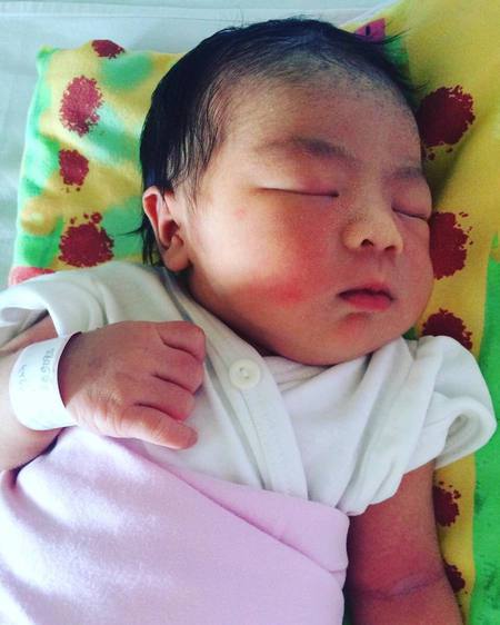 FOTO: Putri Willy Dozan Yang Baru Lahir, Cantik & Gemesin