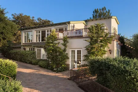 FOTO Rumah Eva Longoria Dijual Seharga Rp 142 M, Semewah Apa Sih?