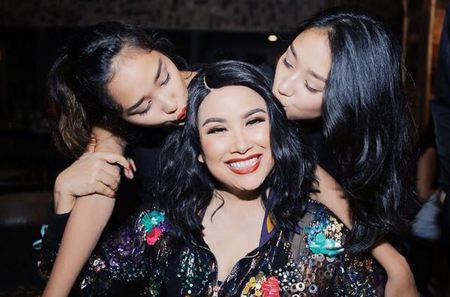 Foto Salma Dan Salwa Si Kembar Putri Titi Dj Yang Makin Cantik Kapanlagi Com