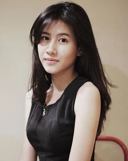 Foto Shenina Pacar Jefri Nichol Si Cantik Yang Kebal Hujatan Kapanlagi Com