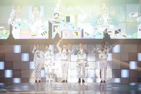 Foto: SHINee Konser di Jakarta, Ganteng dan Bikin Shawol Happy