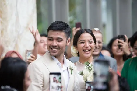 FOTO Si Mak Comblang Ungkap Awal Pertemuan Putri Marino & Chicco!