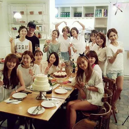 FOTO: Suasana Meriah Pesta Pernikahan Bae Yong Jun & Park Soo Jin