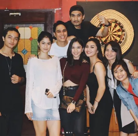 Foto Surprise Ultah Mischa Chandrawinata Dari Pacar Dan Tuyul Kapanlagi Com