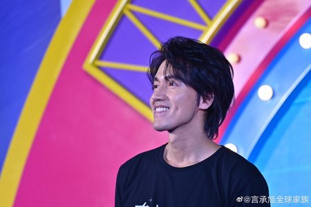 Foto Terbaru Jerry Yan Tanpa Filter Dan Malah Makin Ganteng Awet Muda Di Usia 44 Tahun Kapanlagi Com