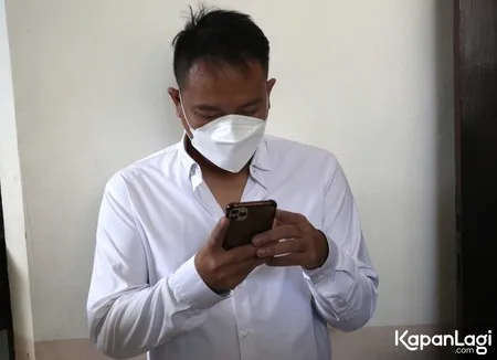 Foto Vicky Prasetyo Divonis Empat Bulan Penjara, Tangis Kalina Ocktaranny Pecah