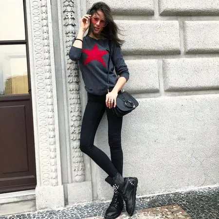 Francesca Novello, Kekasih Hot Valentino Rossi Beda Usia 15 Tahun