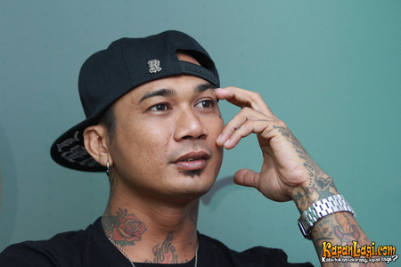 Foto Eksklusif Jerinx Sid Di Kantor Kapanlagi Kapanlagi Com