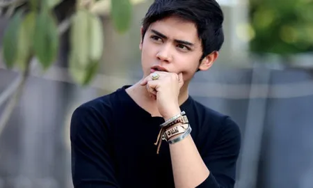 Gagal di Pendidikannya, 7 Selebriti Tanah Air Ini Malah Miliki Karir yang Sukses