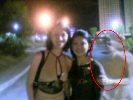 Gagal Seram Foto Foto Penampakan Hantu Ini Ternyata Cuma Editan