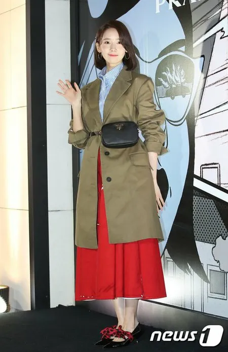 Gaya Unik Dan Fashionable Bintang K Pop Saat Hadiri Event Prada Kapanlagi Com