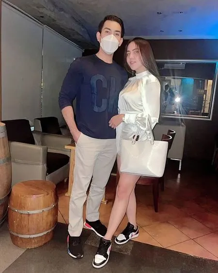Go Public! Move On dari Alfath Fathier, Ratu Rizky Nabila Punya Pacar Baru - Bule Ganteng Asal Jerman