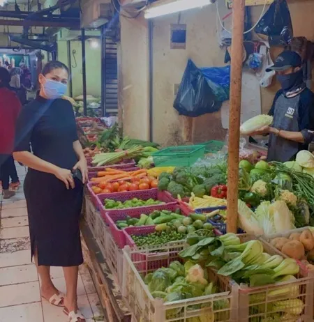 Hamil Anak Ketiga, Ini 8 Potret Tata Janeeta Pamer Baby Bump yang Makin Membesar