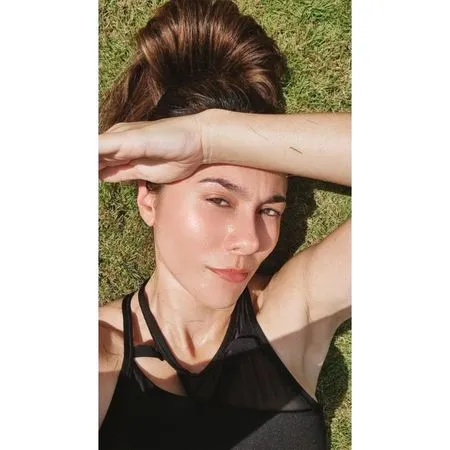 Cantiknya Kebablasan, ini Deretan Foto Wulan Guritno yang Gorgeous Abis di Usia Kepala 4