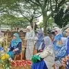 Ibu Vidi Aldiano Rutin Ziarah Hingga 40 Hari, Kenang Lagu 'Mama' yang Sering Jadi Candaan