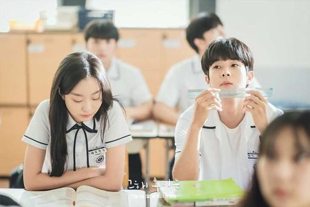 Ini Dia 6 Fakta Menarik Drama 'OUR BELOVED SUMMER' Yang Dibintangi Kim Da Mi dan Choi Woo Shik