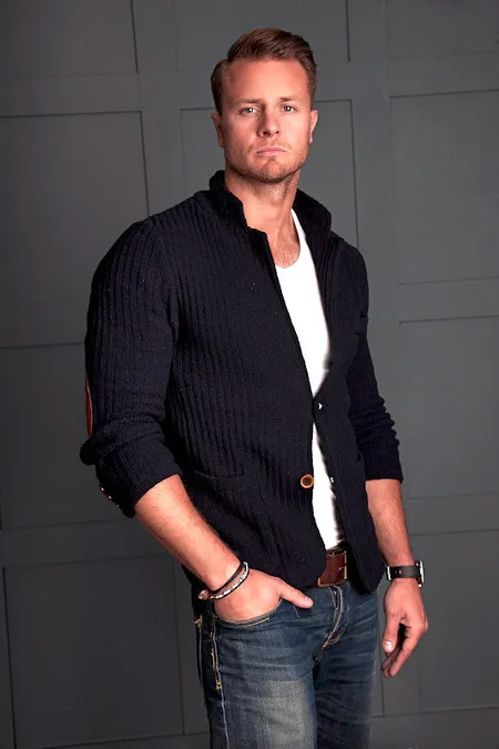Ini Dia Cowok Keren Stuntman Dari Thor, Batman dan James Bond