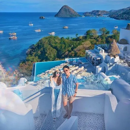 Intip Kemesraan Beauty Vlogger Nanda Arsyinta dan Suami yang Tengah Nikmati Liburan di Labuan Bajo dan Sumba NTT