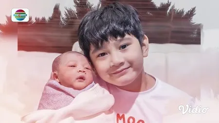 Isi Surat Rafathar Untuk Baby Rayyanza Bikin Nagita Slavina Mewek, Akhir Bahagia Penantian 6 Tahun Sang Kakak!