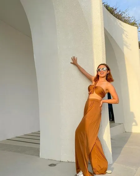 Jadi Hot Mom di Usia 28 Tahun, Intip 9 Potret Selvi Kitty Pamer Body Goals - Bikin Netizen Gagal Fokus