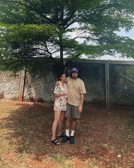 Jauh dari Sorotan, 8 Potret Keluarga Petra Sihombing dan Firrina Sinatrya yang Harmonis - Sudah Punya Anak 1