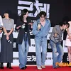 Ji Chang Wook Pakai Denim di Showcase Film 'COLONY', Gemas Tirukan Zombie