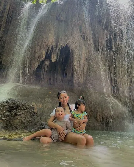 Kabur dari Karantina Demi Obati Rindu Anak, 8 Potret Rachel Vennya Momong Xabiru dan Chava yang Jadi Sorotan