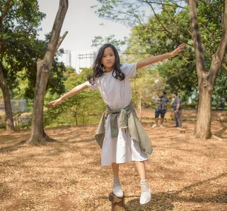 Kini Beranjak Remaja, 8 Potret Sarah Abiela Putri Sulung Artika Sari Devi yang Tak Tersorot - Paras Cantiknya Curi Perhatian!