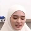 Kini Sibukkan Diri dengan Bekerja, 8 Potret Inara Rusli yang Tak Kuat Tahan Air Mata Soal Anak - Harus Tetap Berjuang
