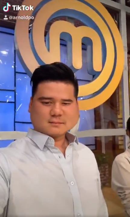 Kocaknya Saat Trio Juri Masterchef Main Tik Tok Chef Juna Berkuncir Dua Chef Arnold Jadi Mirip Nikita Mirzani Kapanlagi Com