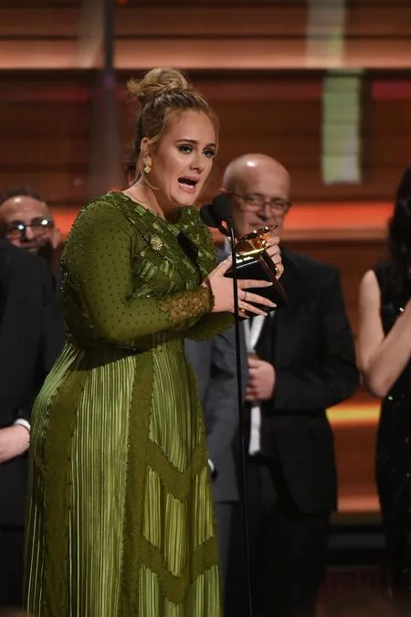 Kronologi Adele Patahkan Piala Grammy, 'Dibagi' Dengan Beyonce