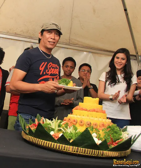 Keakraban Pemain Lenong Rempong - Okky Lukman Dkk