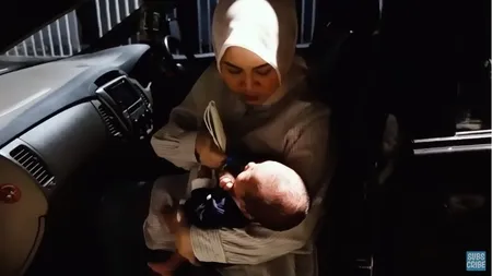 Latihan Jadi Orangtua, 9 Momen Heboh Kesha Ratuliu dan Suami Asuh Baby Balint - Dari Begadang Hingga Ganti Popok
