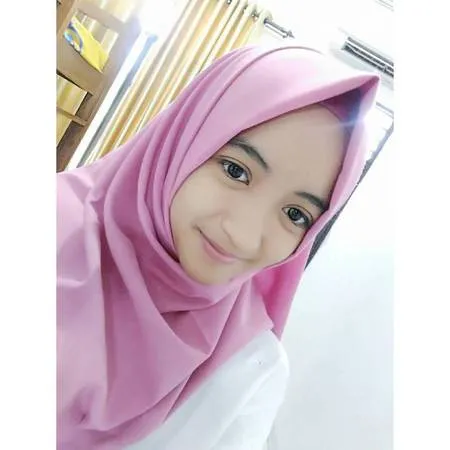Masih 19 Tahun Foto Foto Komika Cantik Arafah Bikin Gagal Fokus Kapanlagi Com