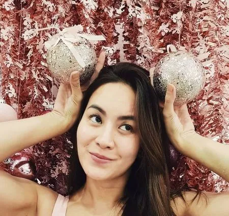 Masih Ingat Dengan Presenter Chantal Della Concetta? Ini 7 Potretnya yang Tetap Cantik & Langsing Walau Usia Kepala 4