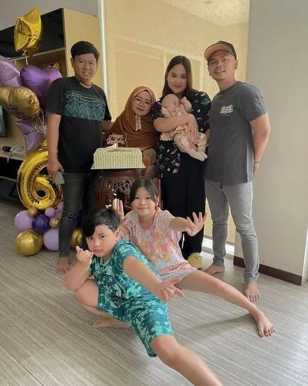 Menginjak Kepala Tiga, Begini Cantiknya Ayu Natasya Istri Wendy Cagur yang Jarang Tersorot Kamera Auranya Semakin Terpancar Saat Punya Baby Baru