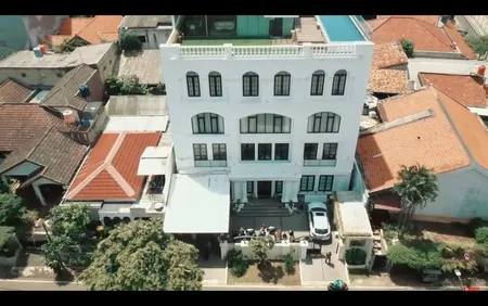 Mewah Lima Lantai, 13 Potret Detail Rumah Baru Zaskia Sungkar dan Irwansyah - Ada Lift, Gym Sampai Kolam Renang di Rooftop