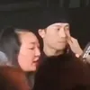 Momen Jackson Wang saat Dicubit Pipinya Oleh Seorang Penggemar, Wajah Syok - Tampak Tidak Nyaman