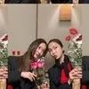 Momen Manis Jessica Jung dan Krystal di New York