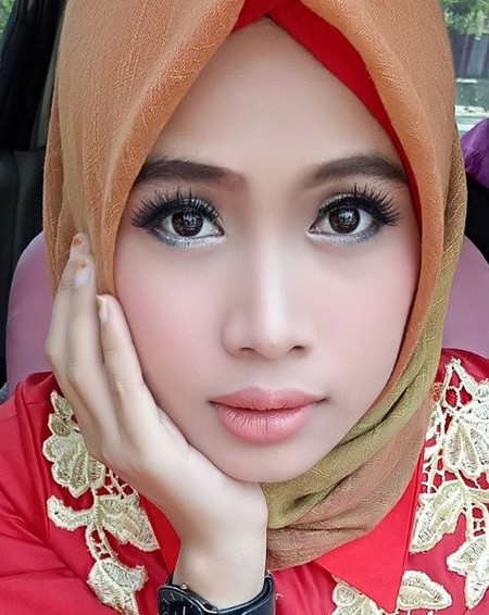 Mutik Nida Ratu Kendang Yang Cantik Stylish Dan Multitalent M Kapanlagi Com