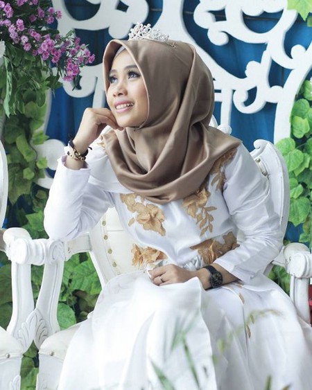 Mutik Nida Ratu Kendang Yang Cantik Stylish Dan Multitalent M Kapanlagi Com