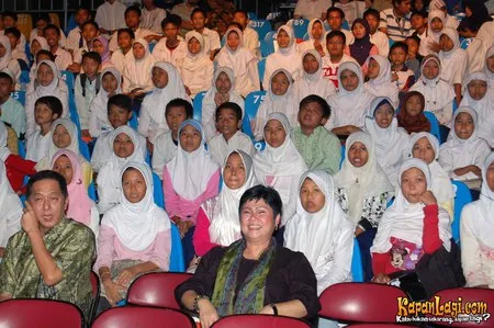Musica Dan Artis Buka Bersama Kapanlagi Com