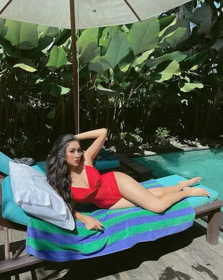 Ngaku Makin Gendut Saat di Bui, Ini 10 Foto Lucinta Luna Pamer Body Goals dan Pose Hot Usai Bebas