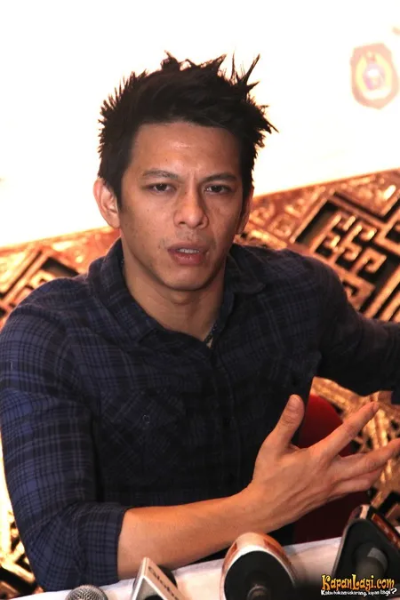 Vokalis Paling Ngetop Jatuh Pada Ariel NOAH - KapanLagi.com
