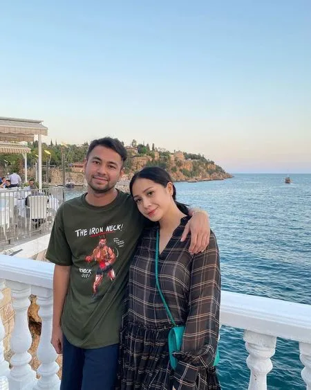 OOTD Bumil Cantik Nagita Slavina Saat Liburan di Turki, Pamer Baby Bump yang Sudah Besar