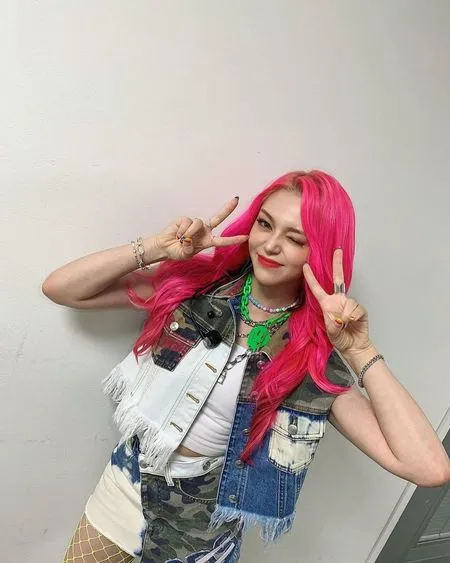 Bisa Bahasa Inggris, Yuk Kenalan Sama K-Idol yang Nyambi Jadi Podcaster di DIVE Studios Berikut!