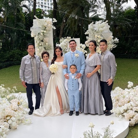 Pamer Babybump, 8 Potret Penampilan Vanessa Lima di Pernikahan Jessica Iskandar - Bumil Cantik yang Curi Perhatian