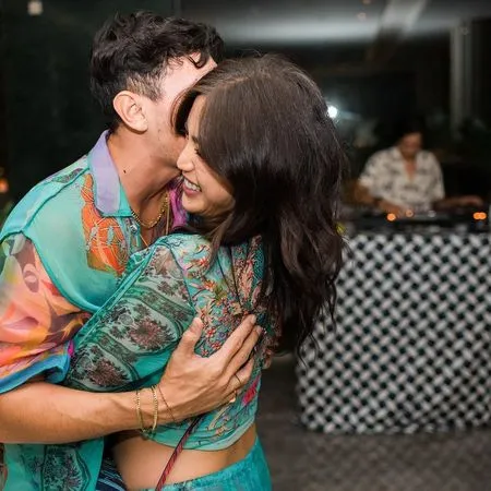 Pamer Ciuman Mesra, Potret Romantis Jessica Iskandar & Vincent Verhaag di Momen After Party Pernikahan