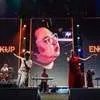 Para Sahabat Musisi Rayakan Karya Gustiwiw di Panggung Synchronize Festival