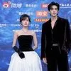 Pasangan di Red Carpet Weibo Night 2025, Zhang Linghe Gandeng Song Zuer